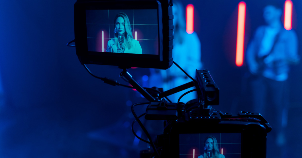 موزیک ویدیوها به عنوان رسانههای هنری: تأثیر آنها در فرهنگ و هنر جهان